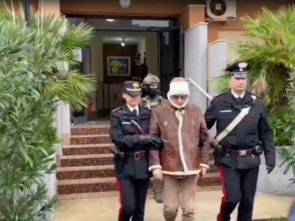 Il boss mafioso Matteo Messina Denaro in un fermo immagine dopo l'arresto dai carabinieri del Ros, dopo 30 anni di latitanza, Palermo, 16 gennaio 2023. ANSA/US CARABINIERI +++ NO SALES, EDITORIAL USE ONLY +++ NPK +++
